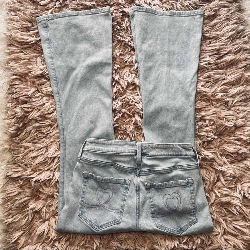 Hollister High Rise Flare Jeans - Picture 7 of 8